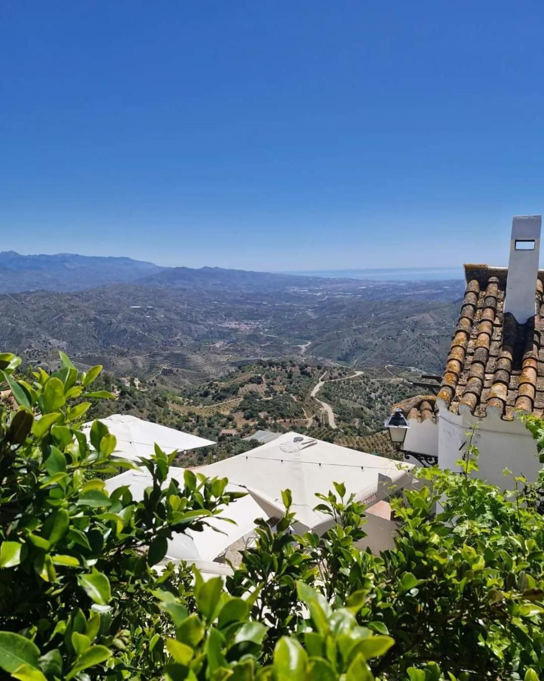 Hotel Rural Verde Oliva Comares Екстериор снимка